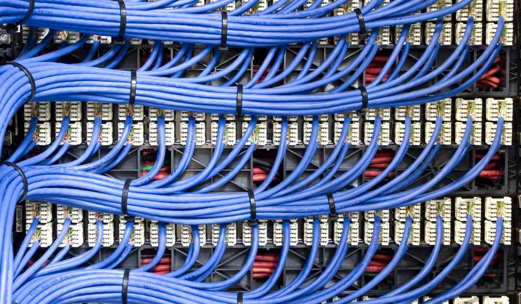 Guia completo sobre cabos de rede: do CAT5e ao CAT6