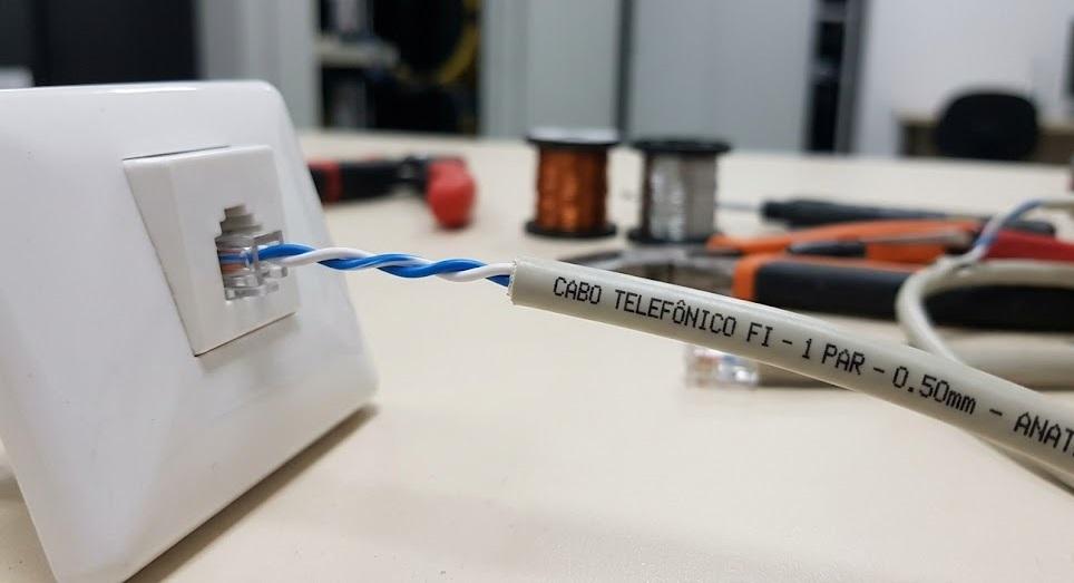 Linha de cabo de telefone da Coopersalto
